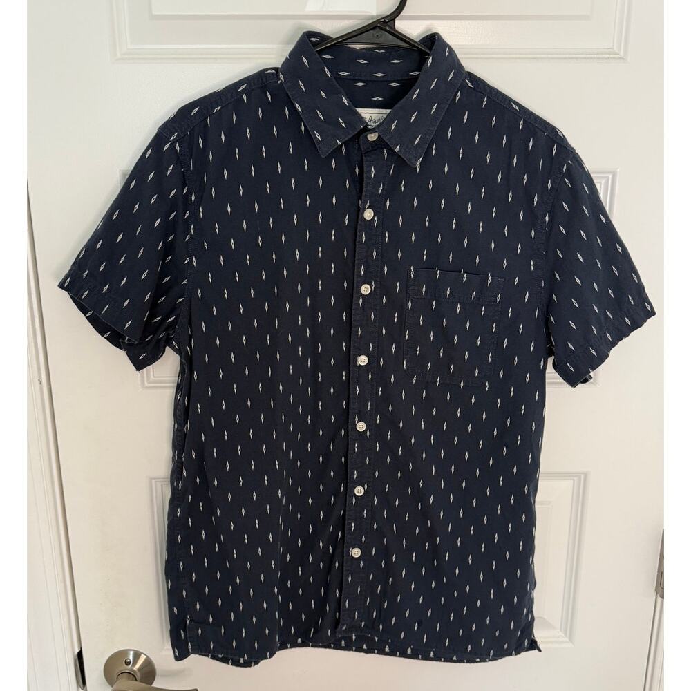 American Eagle Men’s Navy Geometric Print Short Sleeve Shirt Size M